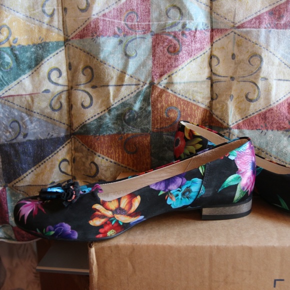 Black/floral Zapato flats - Size 40 - Picture 5 of 10